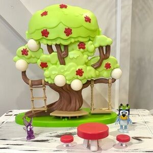FINAL PRICE! Like New Complete Bluey Fairy Treehouse Playset Toy W/ Accessories